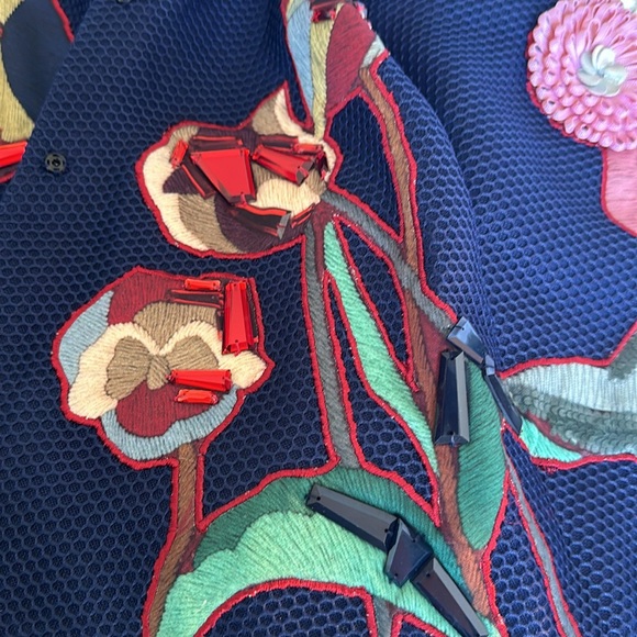 High neck halter top - Picture 3 of 10